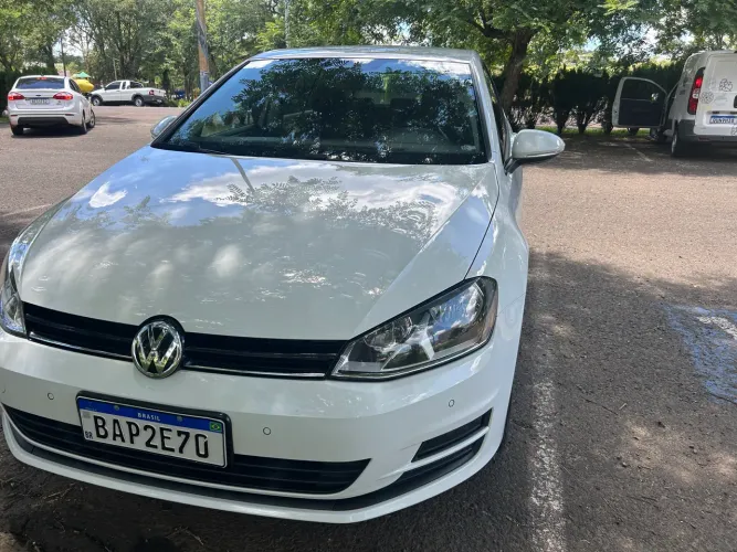 Volkswagen Golf Comfortline 1.6 MSI Total Flex Mec. 2016