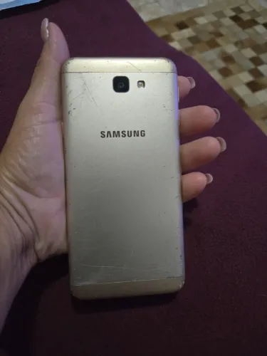 Celular barato J5 prime