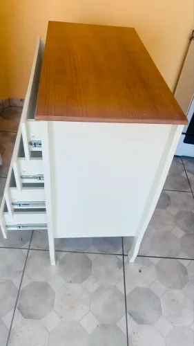 Cômoda retrô 