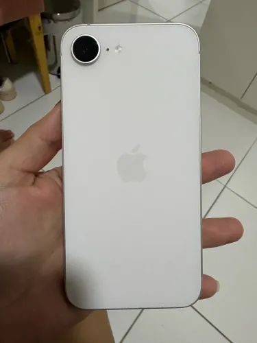 iPhone 16e 128 GB