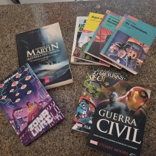 Livros diversos (olhar a descrição)