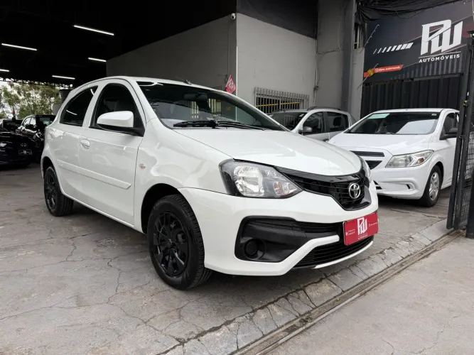 Toyota Etios X 1.3 Flex 16V 5P Mec. 2020