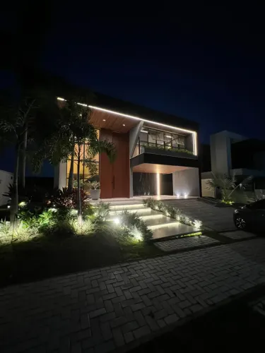 Mansão Exclusiva no Cidade Alpha Ceará | 375m², 5 Suítes e Lazer Completo