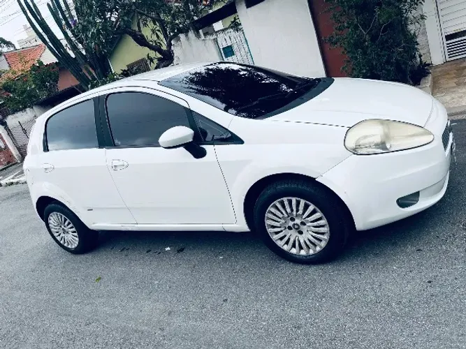 Fiat Punto Essence 1.6 Flex 16V 5P 2012