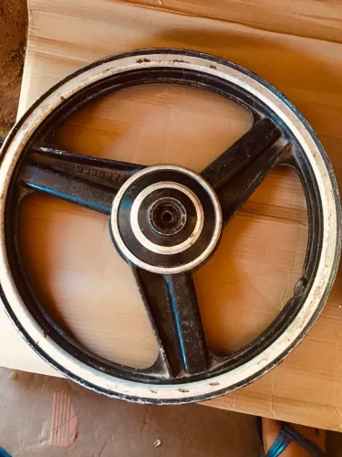 Caia de moto por apenas 120