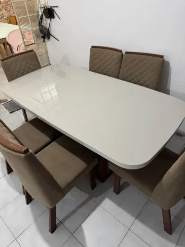 MESA VIDRO E 6 CADEIRA