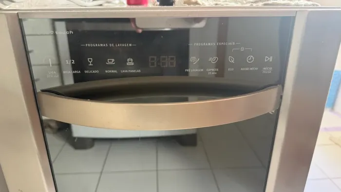 Máquina de lavar pratos