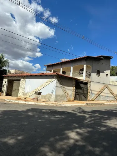 Alugo ou vendo sobrado