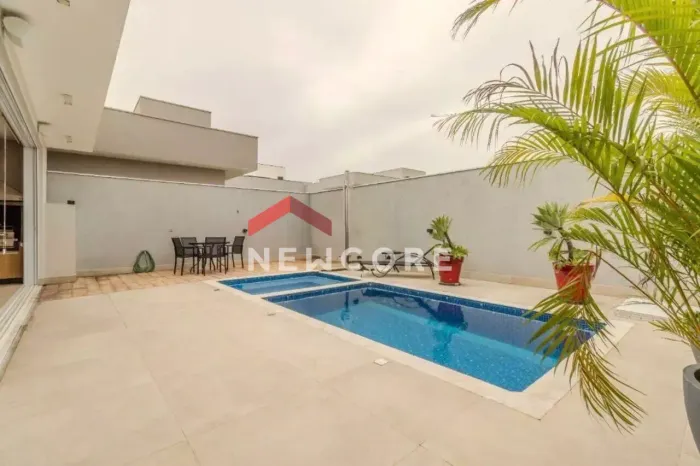 Casa de condomínio em Rua Giacomo Longobardi - Jardim Emília - Sorocaba/SP