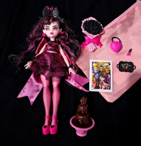 Monster High Draculaura Doll in Party Dress with Accessories for Monster Ball