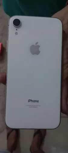 iPhone XR branco 64G Conservado