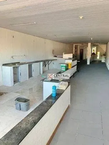 Prédio para alugar por R$ 4.000,00/mês - Massaranduba - Salvador/BA