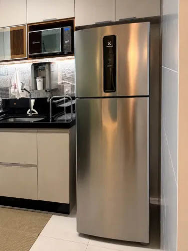 Geladeira Electrolux Inverter 390L Frost Free