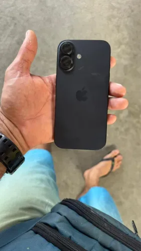iPhone 16