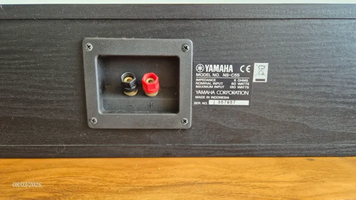 Vendo ou Troco Caixa Central Yamaha NS-C55