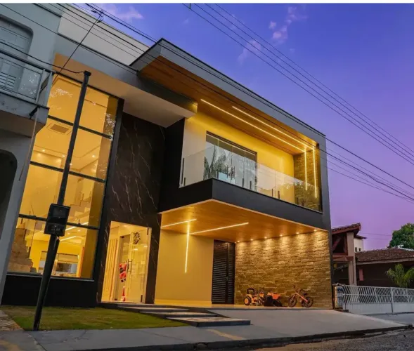 Alugo casa alto padrão com 250m², piscina e 4 suítes no Cond. Alto de Pinheiros em Belém\P