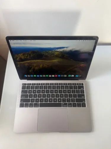 MacBook Air 13 i5 8gb ram ssd 128GB 2019