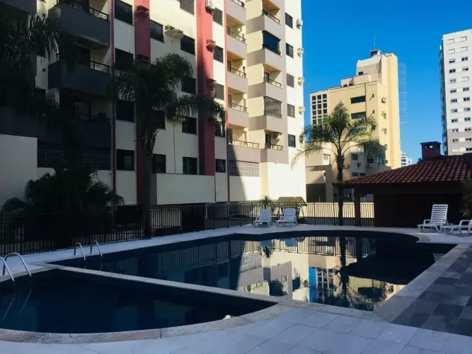 2 quartos sendo 1 suíte-sacada- piscina coletiva - 1 vaga - Itacorubi - Florianópolis - SC