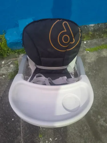 Cadeirinha de comida