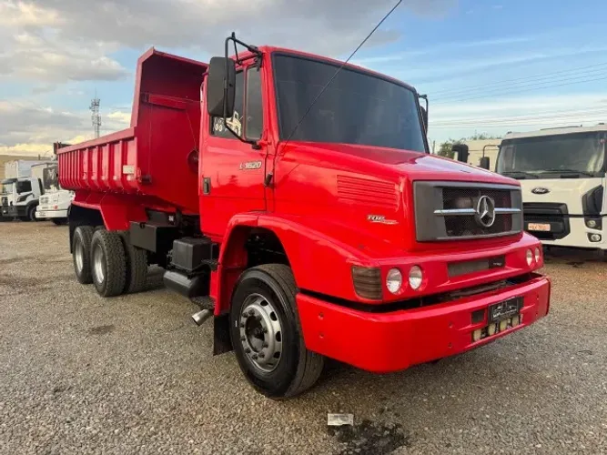 MERCEDES 1620 ANO 2012 BASCULANTE 