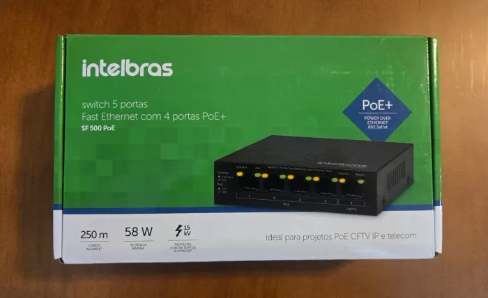 Switch 5 Portas Fast Ethernet com 4 Portas PoE+ Intelbras SF500 PoE (nunca usado)