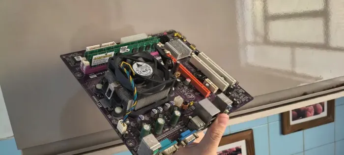 KIT PLACA MÃE GEFORCE6100PM-M2 + AMD ATHLON 2 + 4GB DDR2