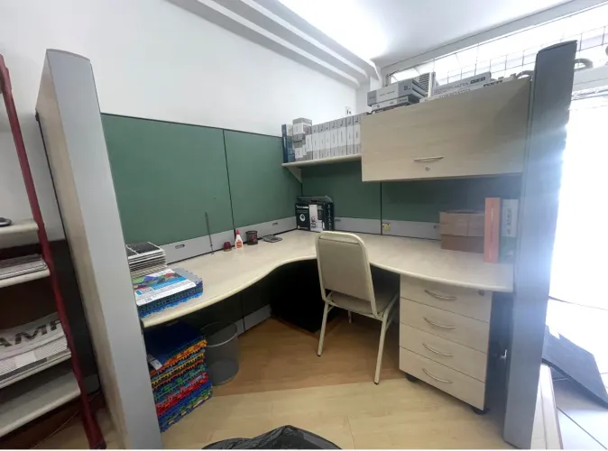 Divisória com mesa