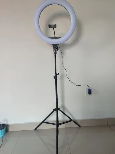 Ring Light Oberon OR-PL18 18" com Tripé - Excelente Estado