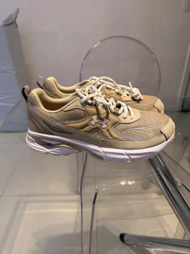 Tênis under armour