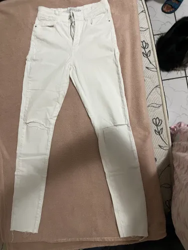 Calça jeans 34a36  R$ 30 cada