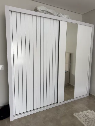 Guarda roupa 2 portas grande