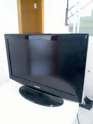 TV Samsung 32 polegadas, NÃO ESTÁ LIGANDO 