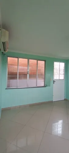 Alugo apartamento 900