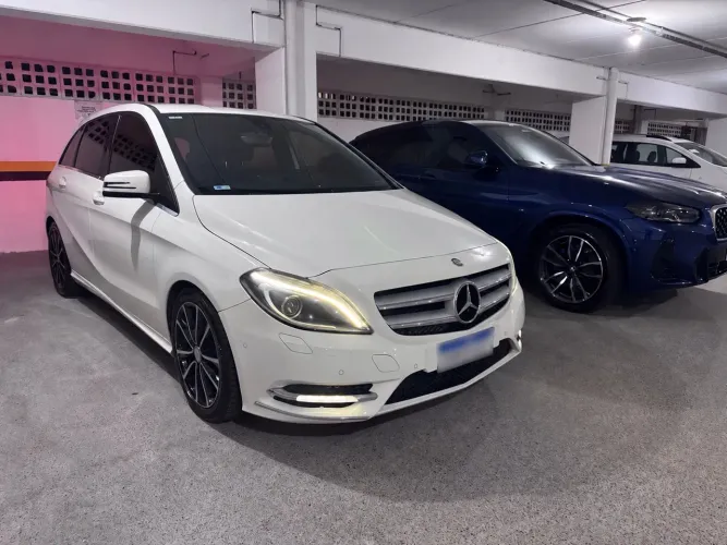 Mercedes-Benz Classe B 200 CGI 1.6 TB Sport 156cv AUT 2014