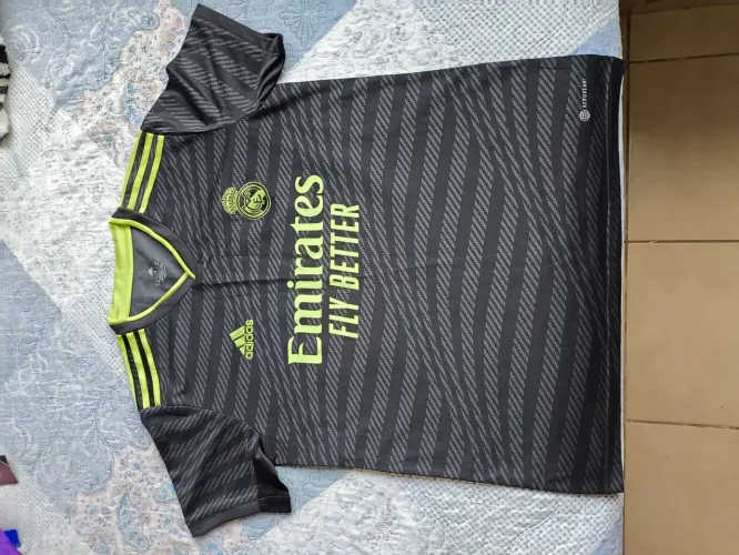 Camiseta Real Madrid 22/23