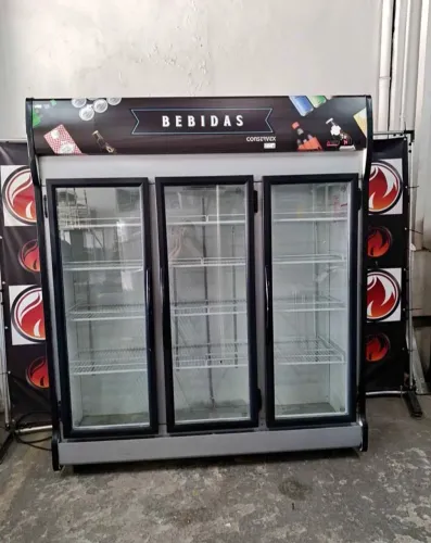 Geladeira comercial 3 portas