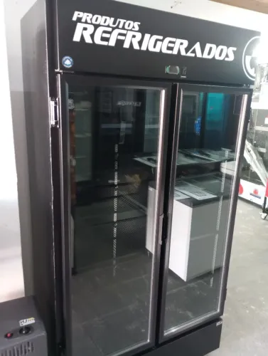 NZ. Expositor refrigerado 2 portas de vidro780L