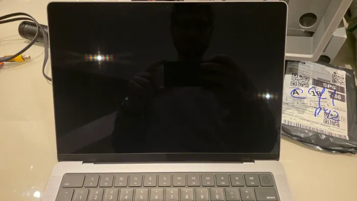 MacBook Pro 14" M3 - 16GB RAM / 1TB SSD - Impecável!