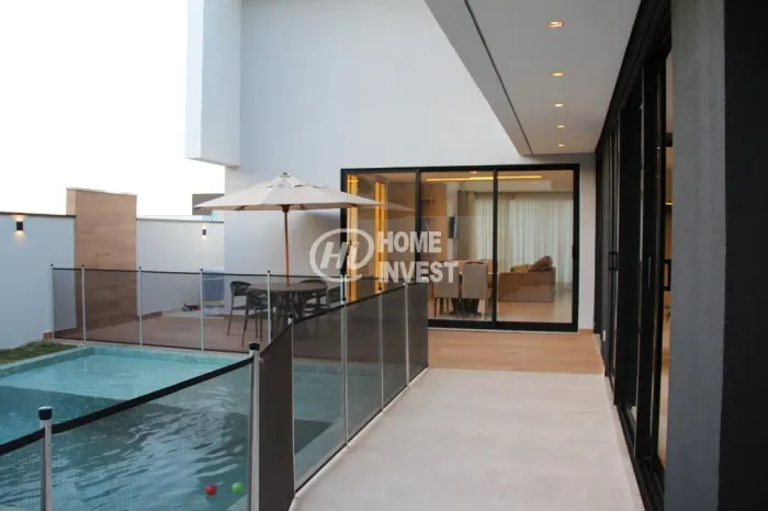 Casa de luxo em condomínio no Gramadão, Jundiaí-SP: 4 quartos, 3 suítes, 3 salas, 4 banhei