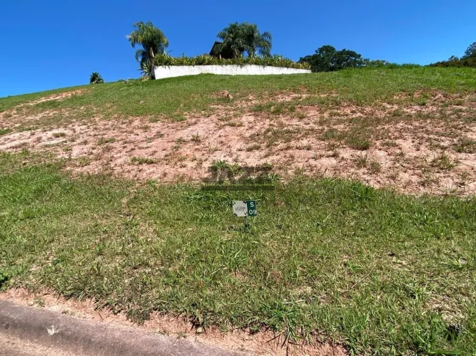 Terreno com infraestrutura completa em Santa Bárbara, Jambeiro
