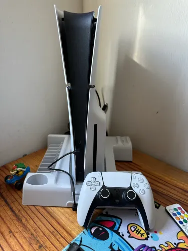 Ps5 slim 1 mês de uso