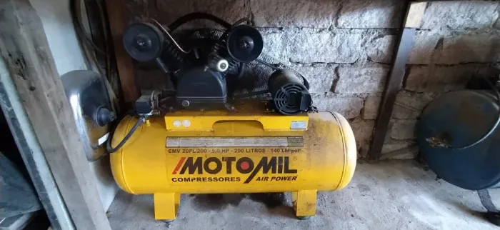 Compressor de Ar Motomil Air Power 200 Litros - 5 HP - Trifásico