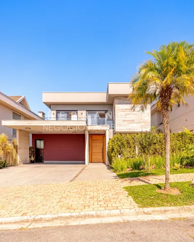 Casa em condomínio de luxo em Alphaville, Santana de Parnaíba-SP: 4 quartos, 4 suítes, 2 s