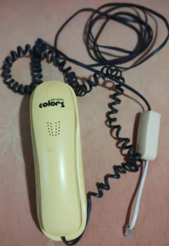 Telefone sem fio de parede - amarelo