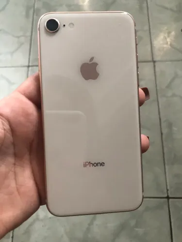 iPhone 8