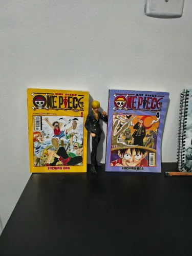 Action Figure Sanji + Dois mangás One Piece