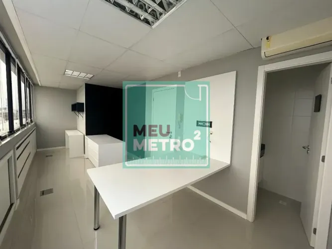 Sala à venda, 27 m² por R$ 218.000,00 - Estreito - Florianópolis/SC