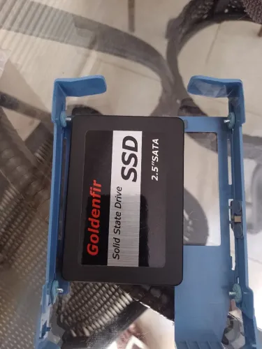 SSD 240 GB - Saúde 100% - pouco usado