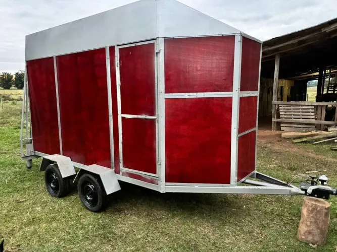 Vendo reboque 2026 zero km
