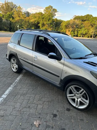 Peugeot 207 SW Escapade 1.6 16V Flex 5P 2013